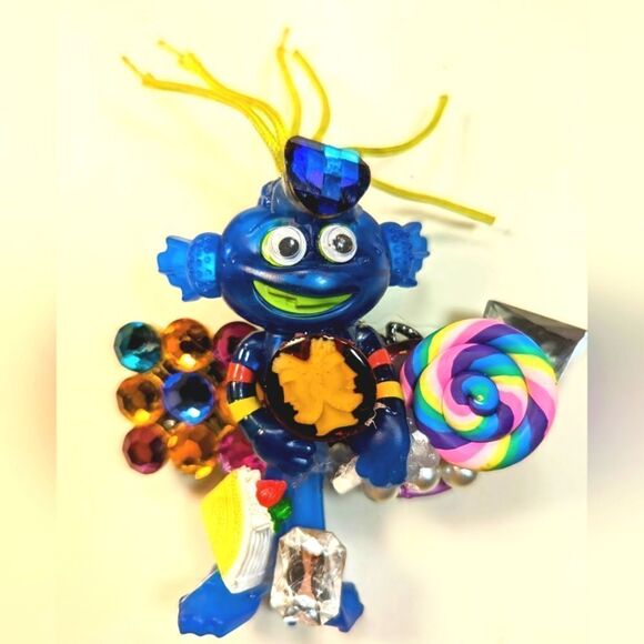 Wendy Gell funny blue man barrette, googly eyes,yellow hair, lollipop,Swarovski
